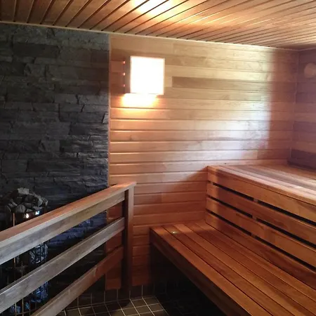 Вилла Finnoe Stugby *