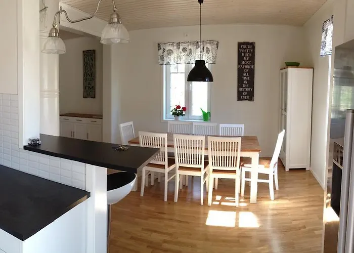 Villa Finnoe Stugby *